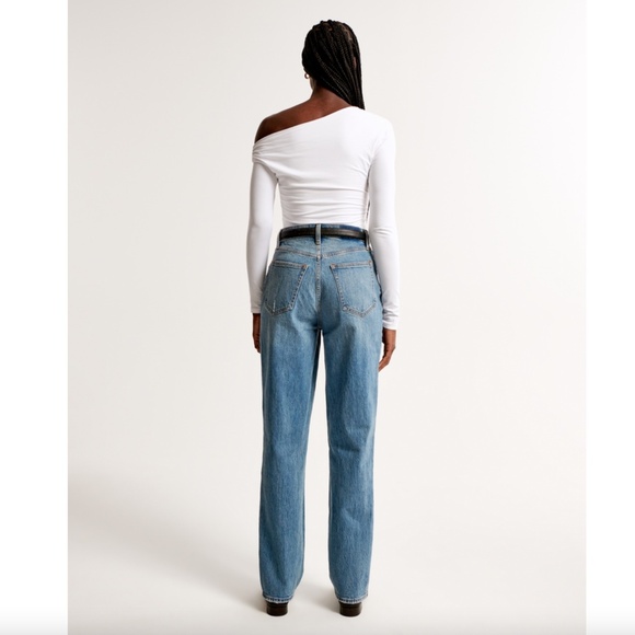 Abercrombie & Fitch Ultra High Rise 90s Straight Jean, Medium, Size 26 / 2 Short - Picture 7 of 9